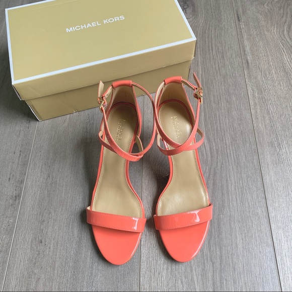 NWT Michael Kors Ava Mid-Heel Dress Sandals - Picture 3 of 6